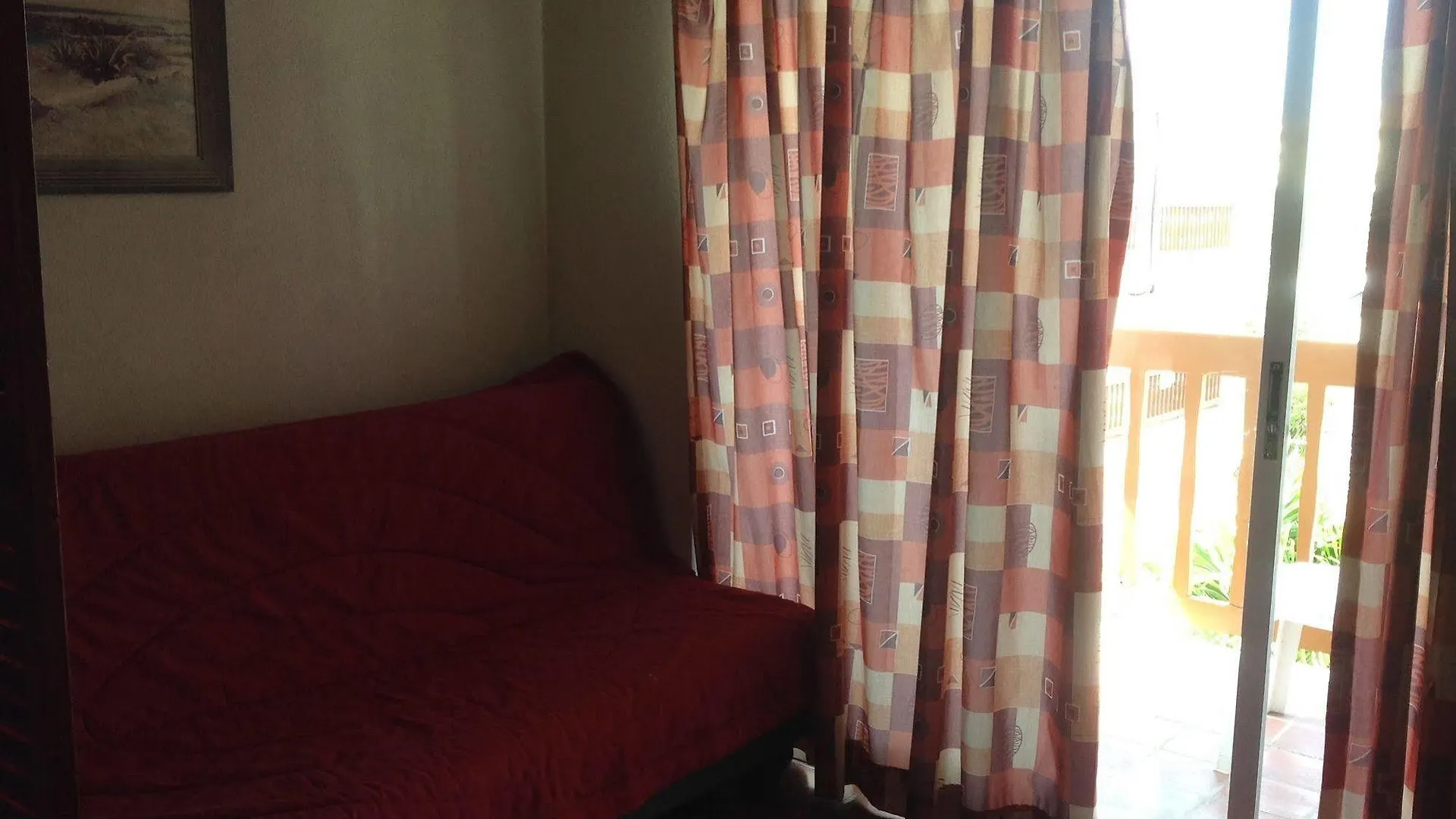 Carib Blue Apartments Oistins
