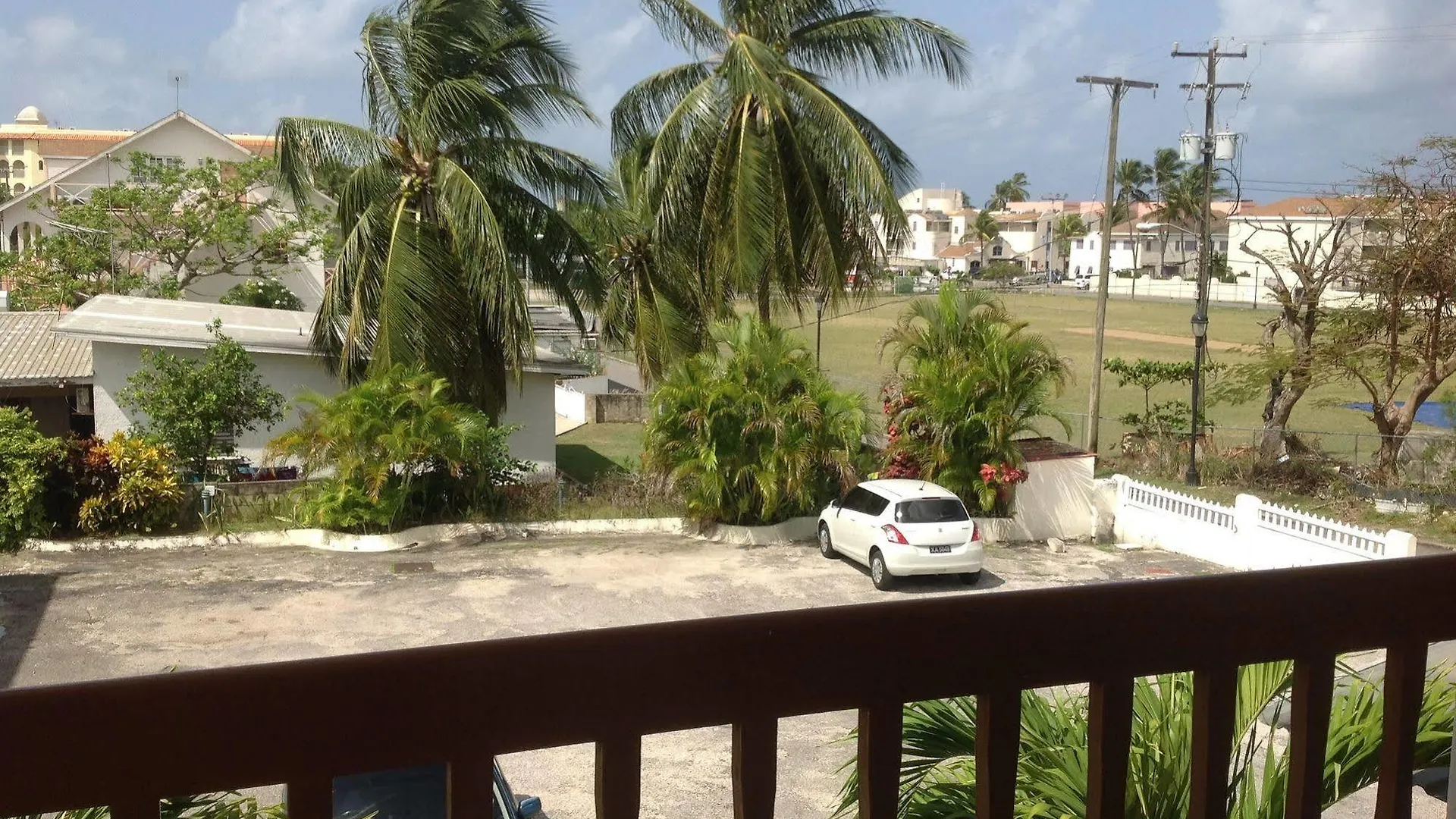 Carib Blue Apartments Oistins